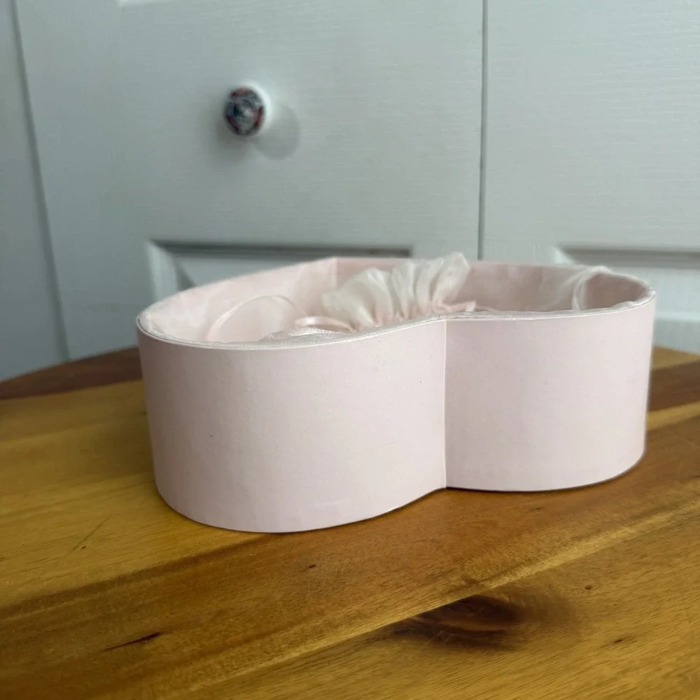 Pink Heart Shaped Gift Box Anniversary Valentines‎ Day